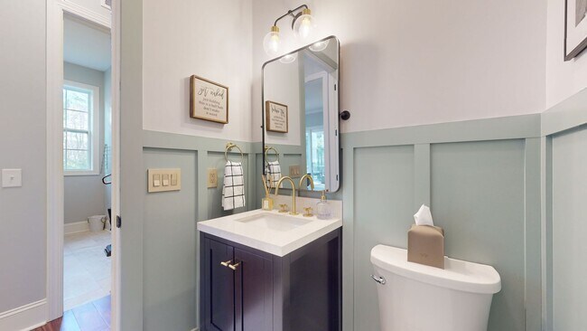 Building Photo - Luxury Home in gated Hampstead Community