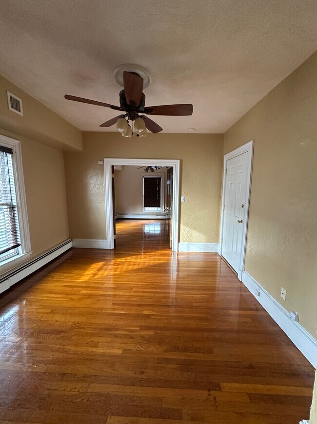 Building Photo - 51 Granville Ave