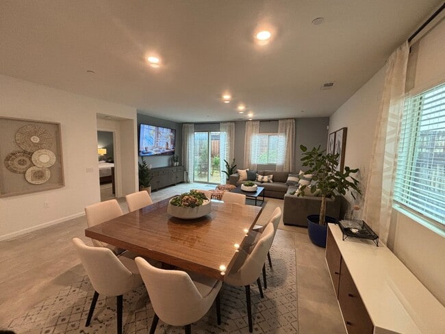 Building Photo - Breathtaking 4/2 Rancho Cordova Model w/TO...