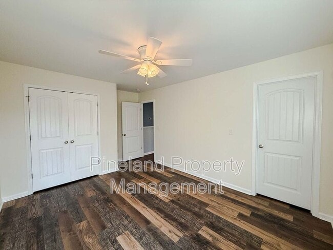 Building Photo - 1033- 164 Ladden Lane