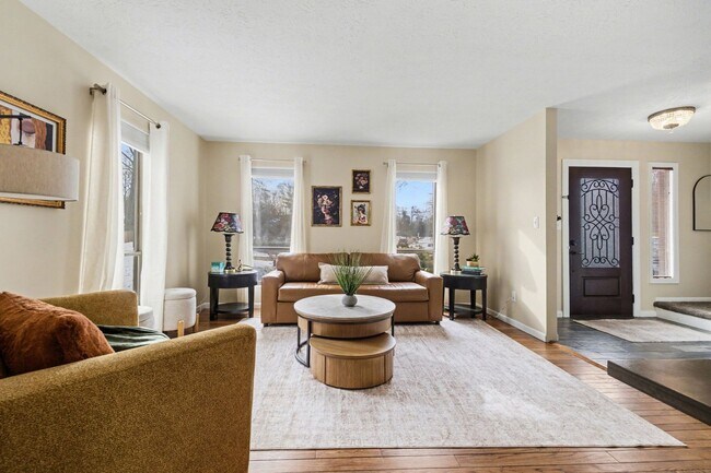 Building Photo - Spacious Batavia Retreat with Indoor Pool!