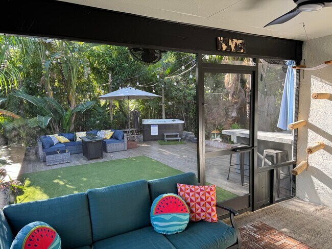 Building Photo - 1605 N N St