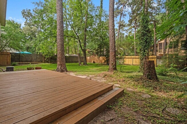 Building Photo - 28 Silver Elm Pl