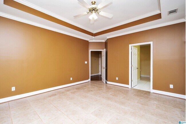 Building Photo - 5126 English Turn