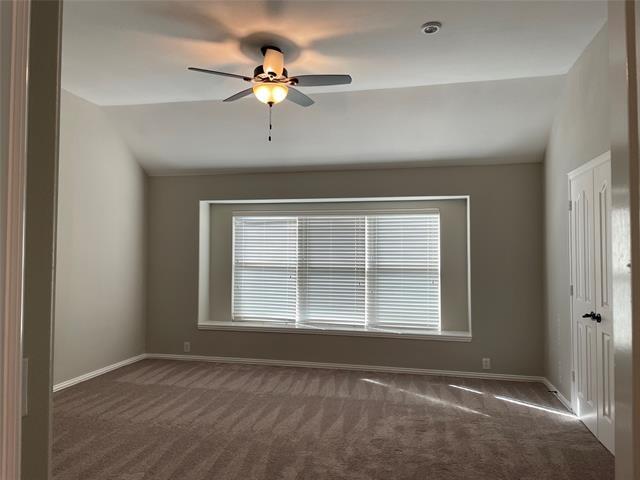 Building Photo - 4603 Oakview Dr