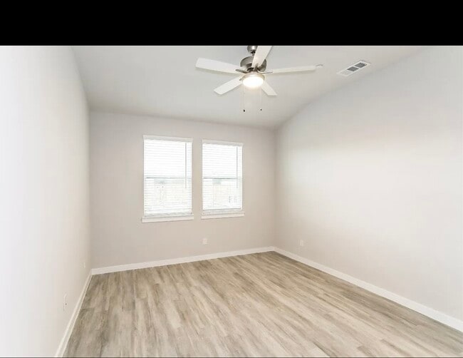 Building Photo - 2432 Freshwater Ln