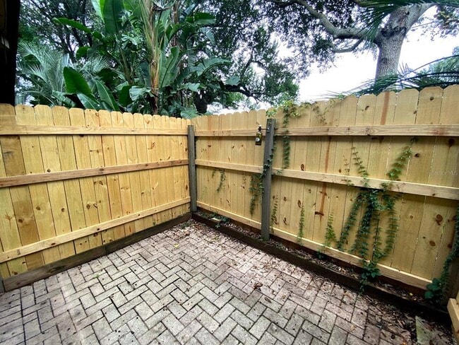 Building Photo - 1954 Conway Rd