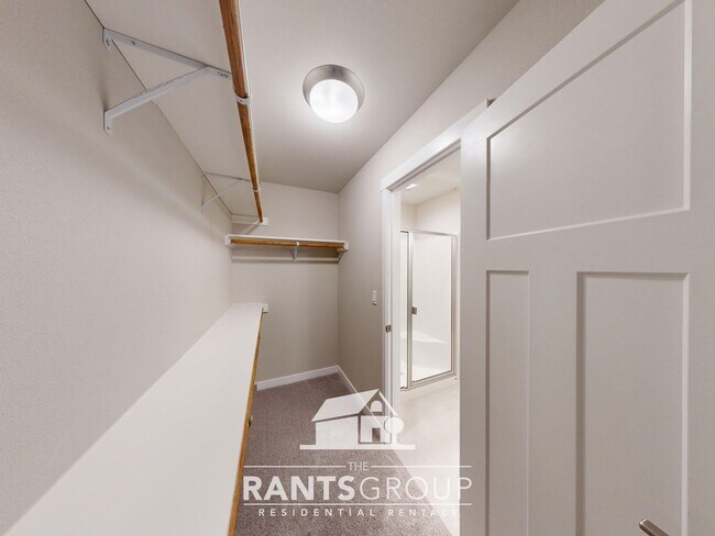 Building Photo - Beautiful New Home in Bradbury Subdivision! Easy I5 Access!