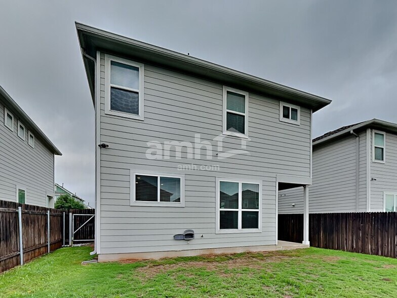 Building Photo - 2732 Geronimo Creek