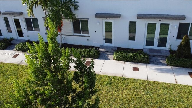 Building Photo - 10447 NW 66th St