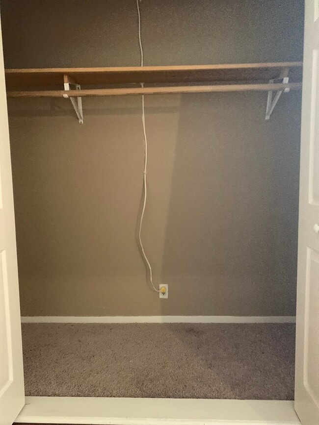 Building Photo - UNDER REPAIR