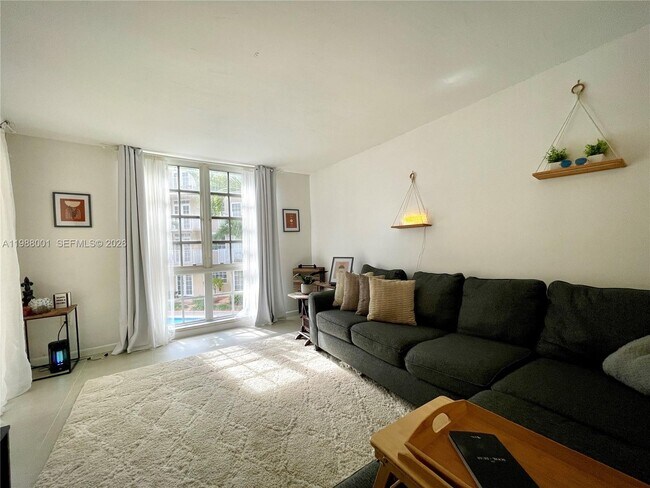 Building Photo - 1280 S Alhambra Cir