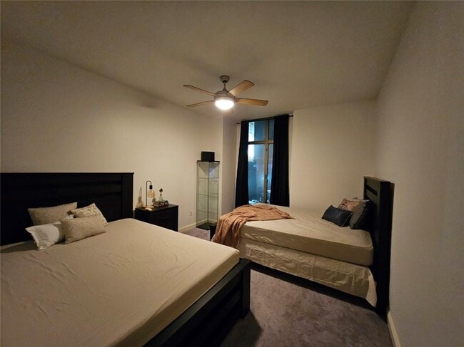 Building Photo - 250 Park Ave W NW