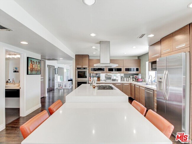 Building Photo - 6763 Radlock Ave