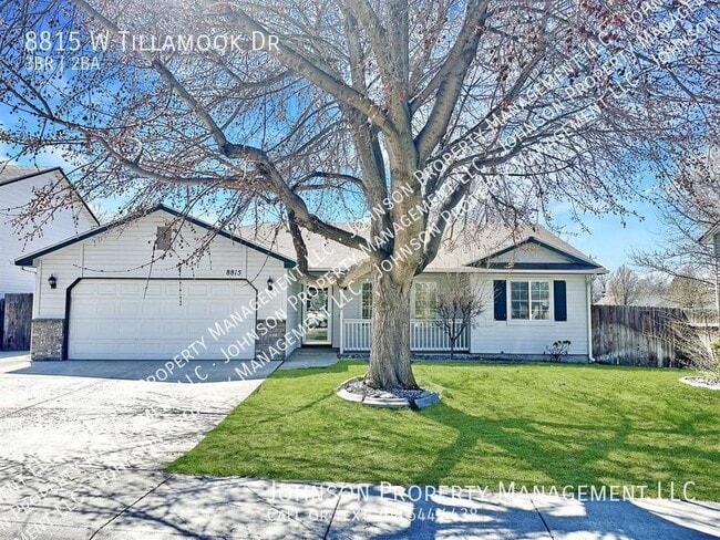 Primary Photo - 8815 W Tillamook Dr