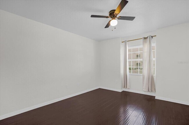 Building Photo - 13953 Fairway Island Dr