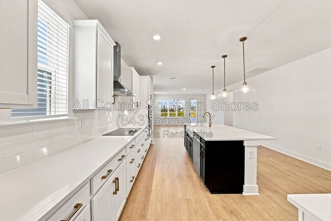 Building Photo - 3084 Claredon St