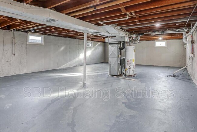 Building Photo - 4811 Martha Truman Rd