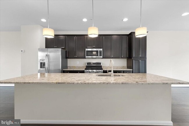Building Photo - 7210 Hartley Ln