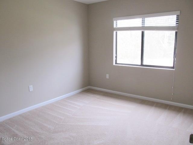 Building Photo - 1385 Lara Cir