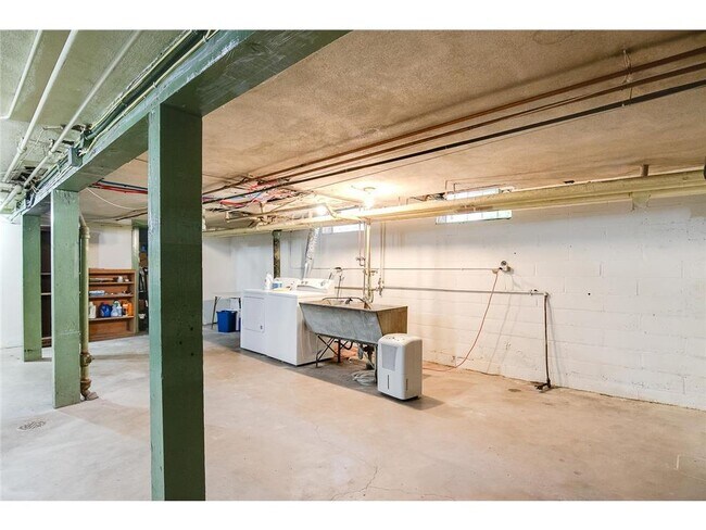 Building Photo - 5008 Morgan Ave S