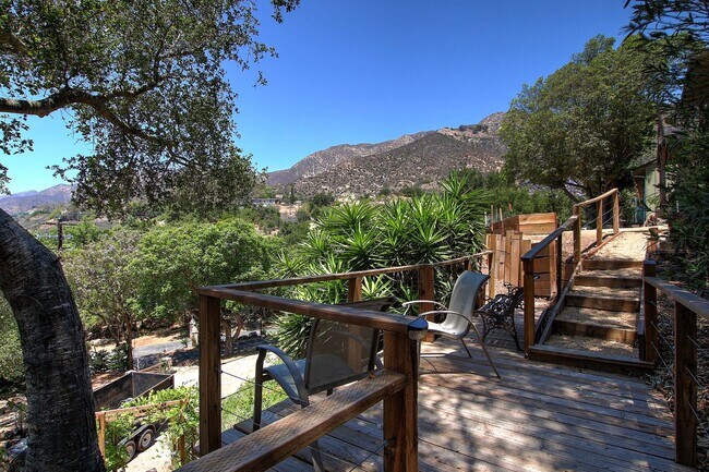 Building Photo - 3021 Hidden Valley Ln