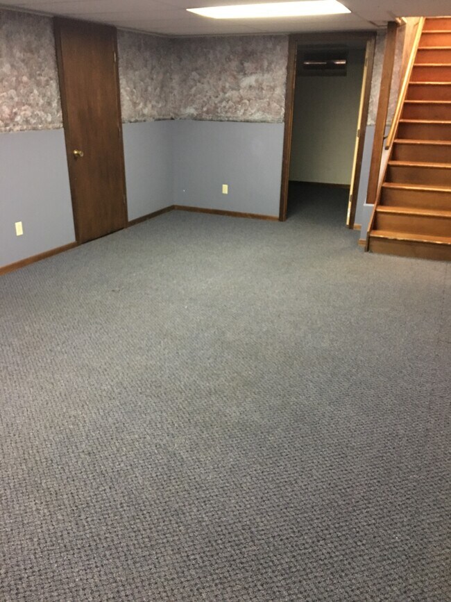 Rec room - 911 S Mulberry St