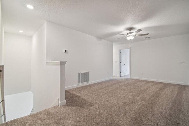 Building Photo - 8221 Cor Pne Wy