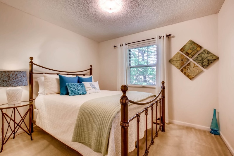 Building Photo - 117 Southampton Ct