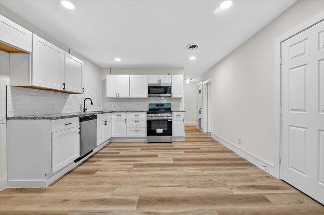 Building Photo - 1769 Fagan Dr