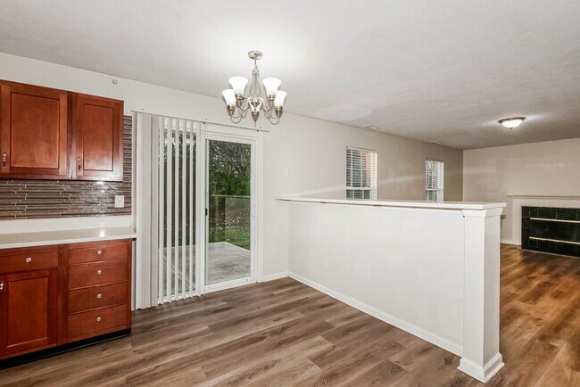 Building Photo - 6322 Bearsdale Cir