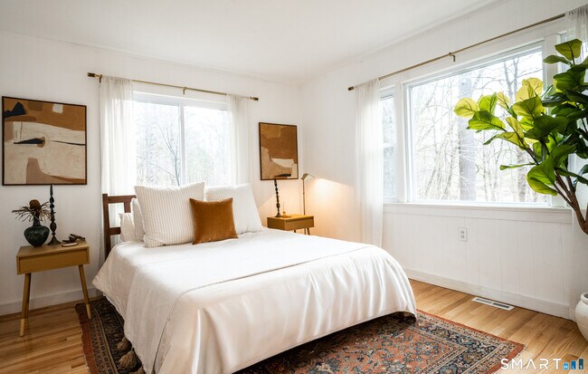 Building Photo - 474 US-7