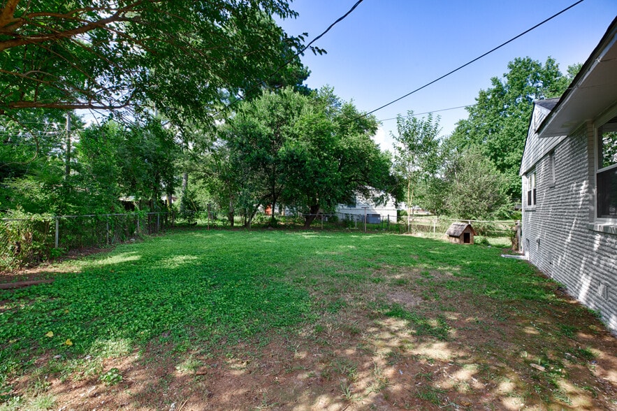 Building Photo - 3500 Ventura Rd SW