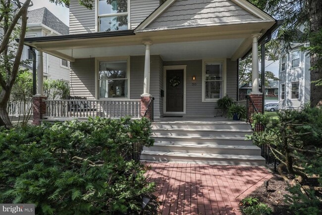 Building Photo - 30 Vandeventer Ave