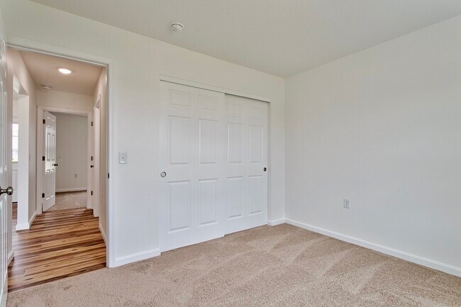 Building Photo - 128 Kelly Dr