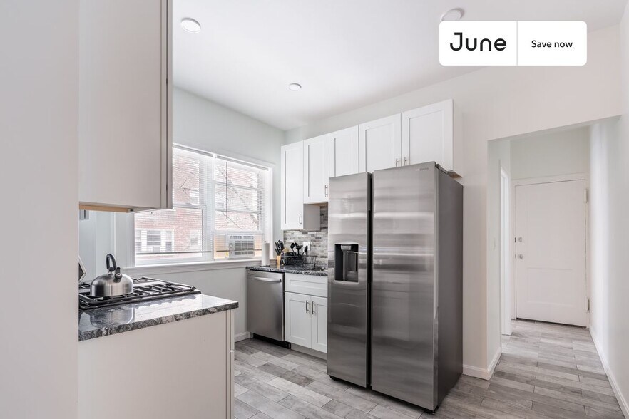 Building Photo - 100 Washington St