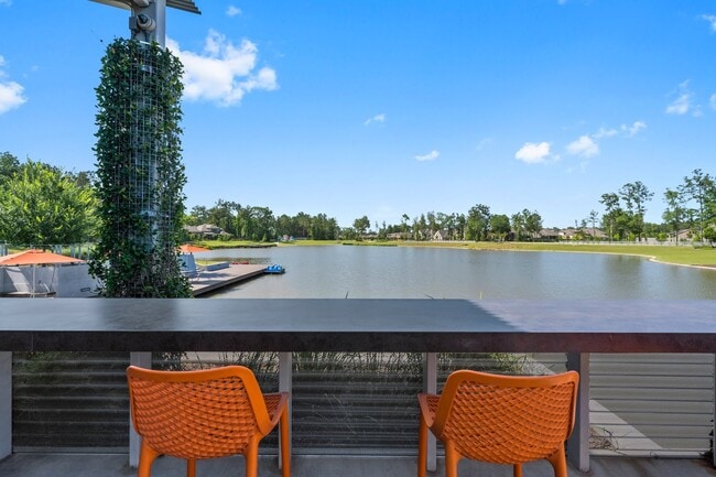 Building Photo - 15823 Bird of Paradise Dr