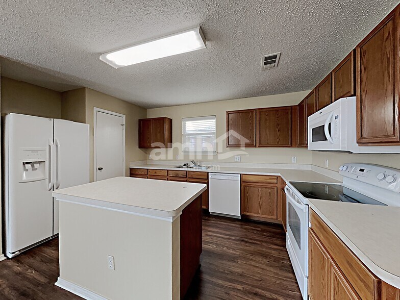 Building Photo - 3516 Caprock Ranch Rd