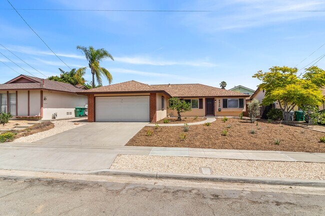 Building Photo - 4820 Cobb Dr