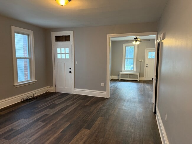 Building Photo - 643 Hummel Ave