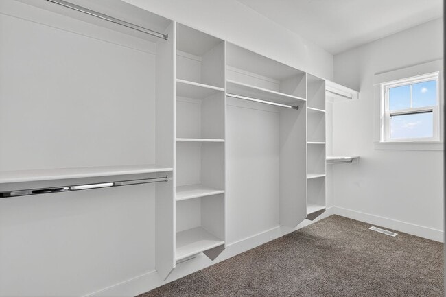 Building Photo - BRAND NEW3 BED 2.5 BATH TOWNHOME WITH 2 ST...