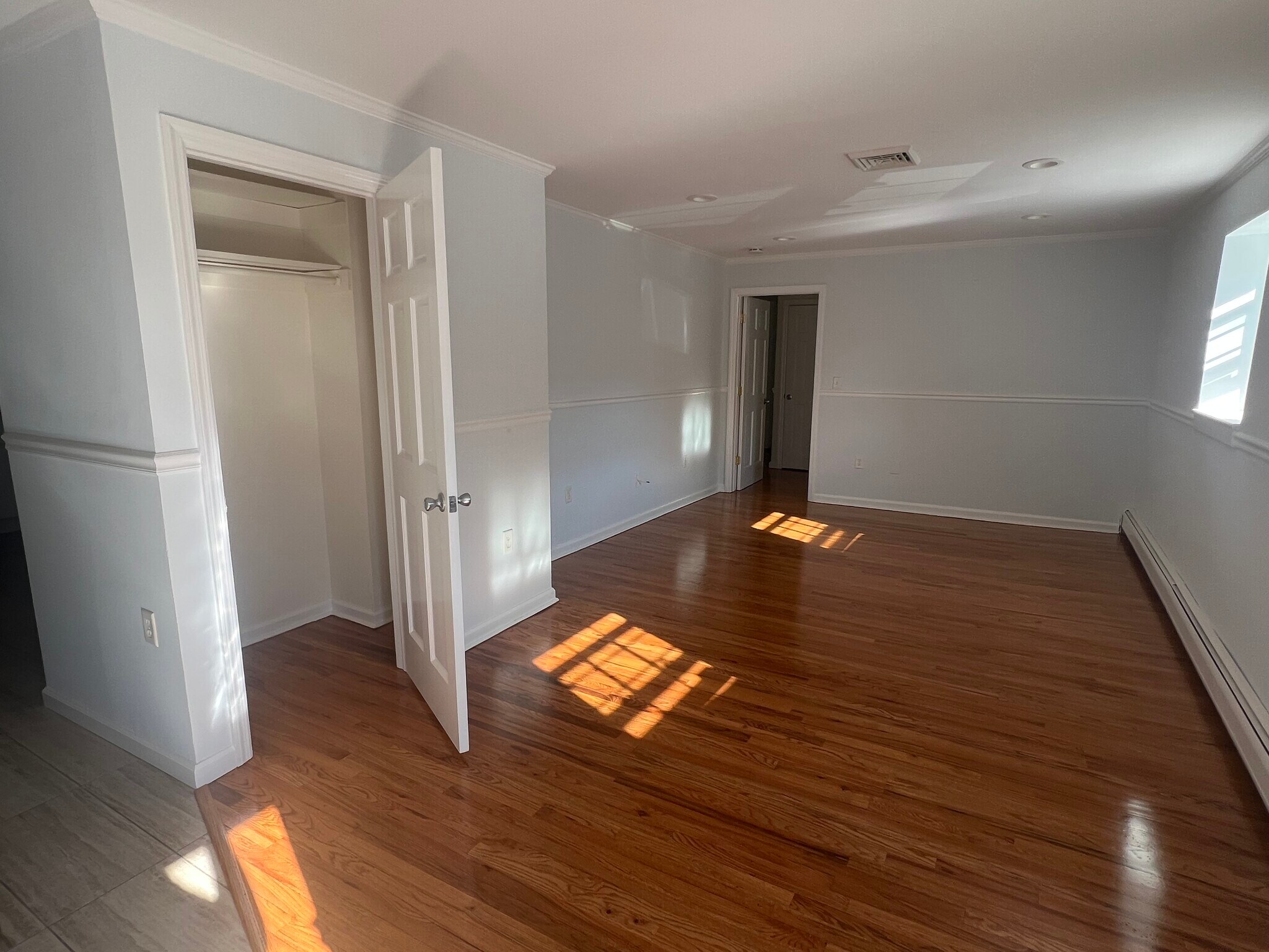 Building Photo - 38 Hillsdale Rd