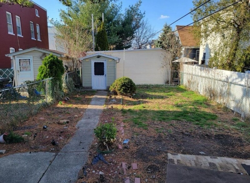 Primary Photo - 46 Center St