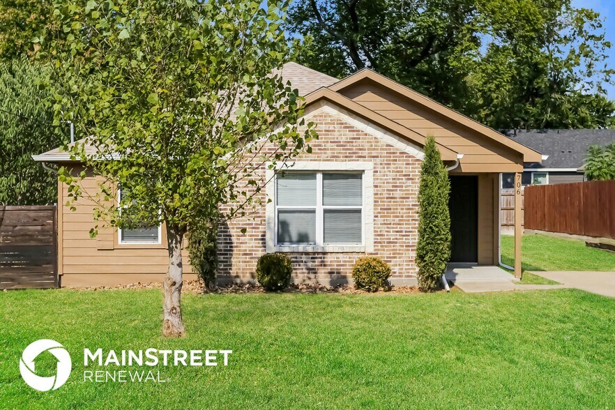 Primary Photo - 706 Lloyd St