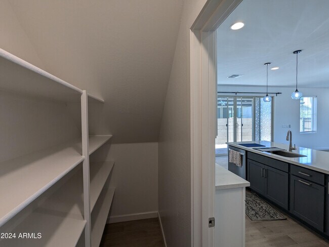 Building Photo - 2207 W Paso Trl