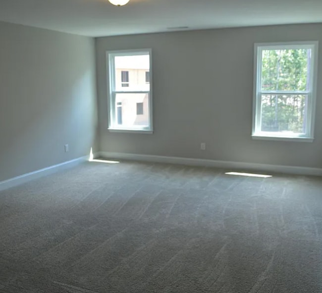 Building Photo - **Modern Townhome in Desirable Cary NC**