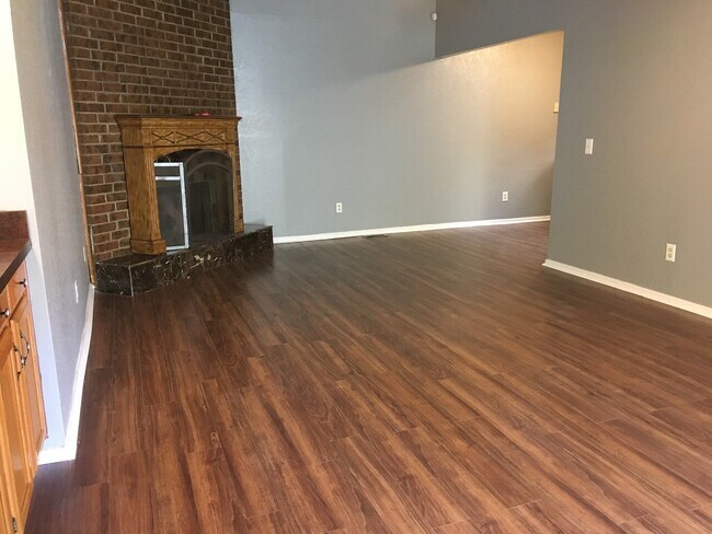 Building Photo - 818 NW 137th St