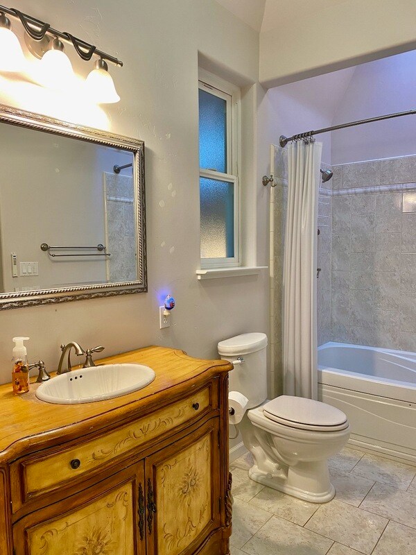Building Photo - 13055 Summit Ridge Dr