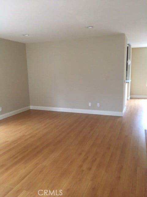 Building Photo - 2800 Plaza del Amo