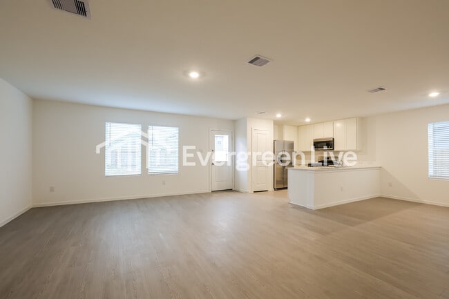 Building Photo - 19747 US-59